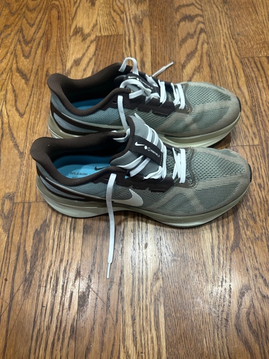 Nike Men’s Size 10 Olive Green and Brown Mesh Running Sneakers with White Laces main image 7
